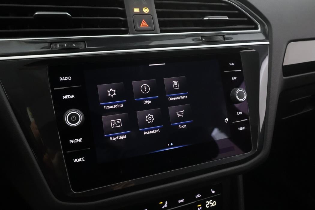 VOLKSWAGEN Tiguan 2022