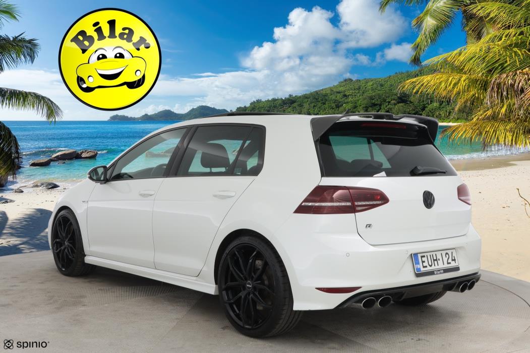 VOLKSWAGEN Golf 2015