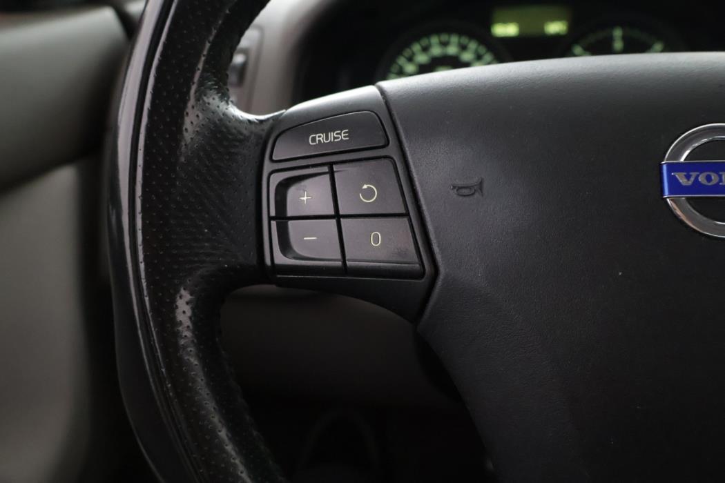 VOLVO S40 2012