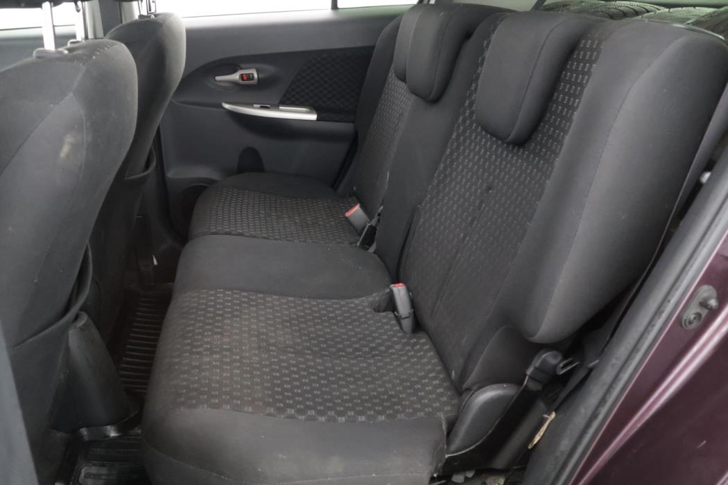 TOYOTA Urban Cruiser 2011