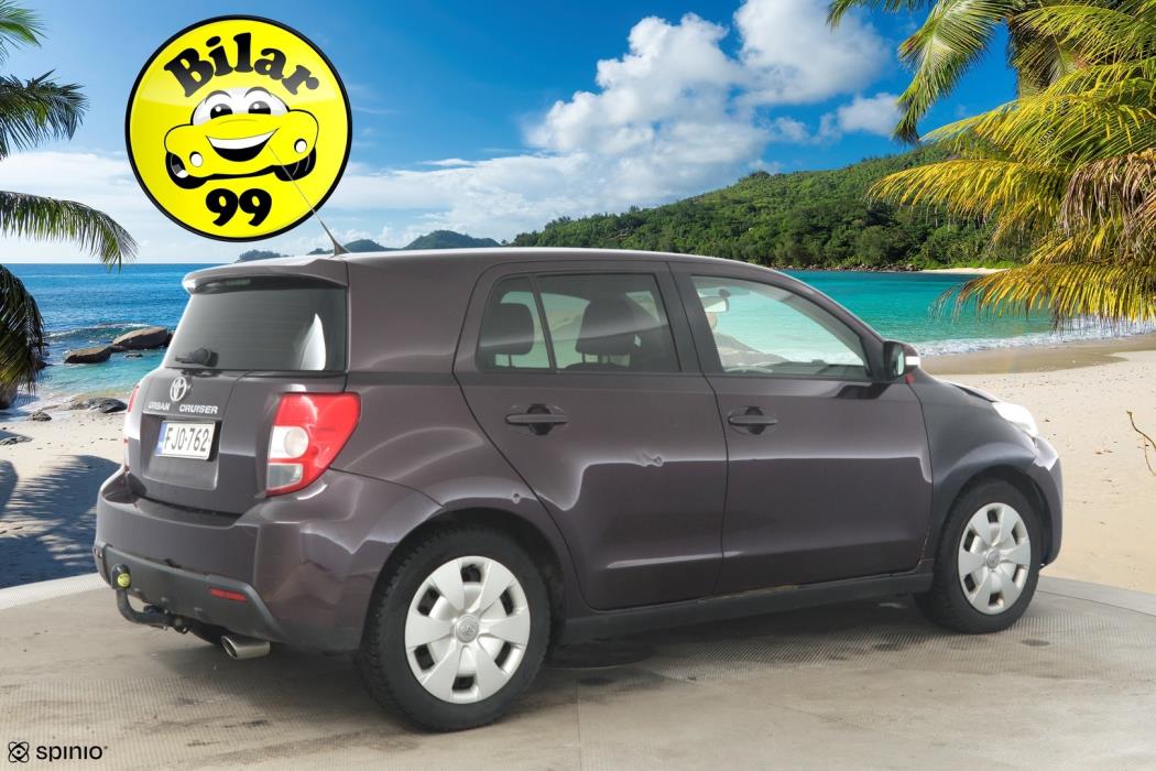 TOYOTA Urban Cruiser 2011