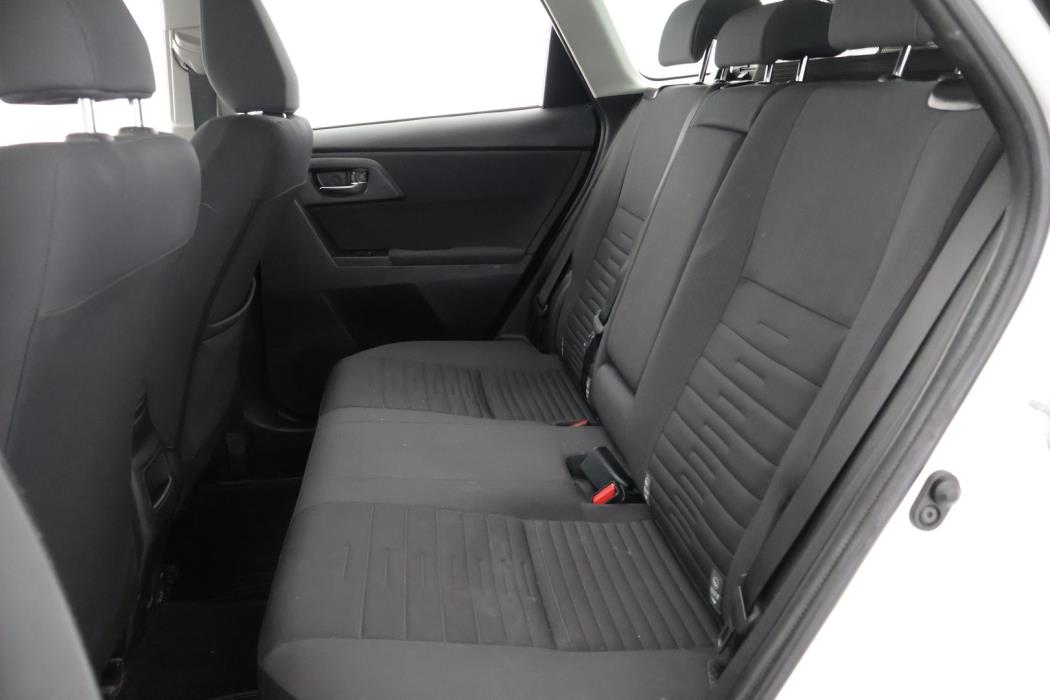 TOYOTA Auris 2016