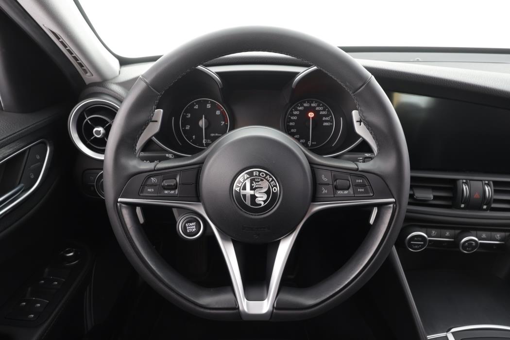 ALFA ROMEO Giulia 2020