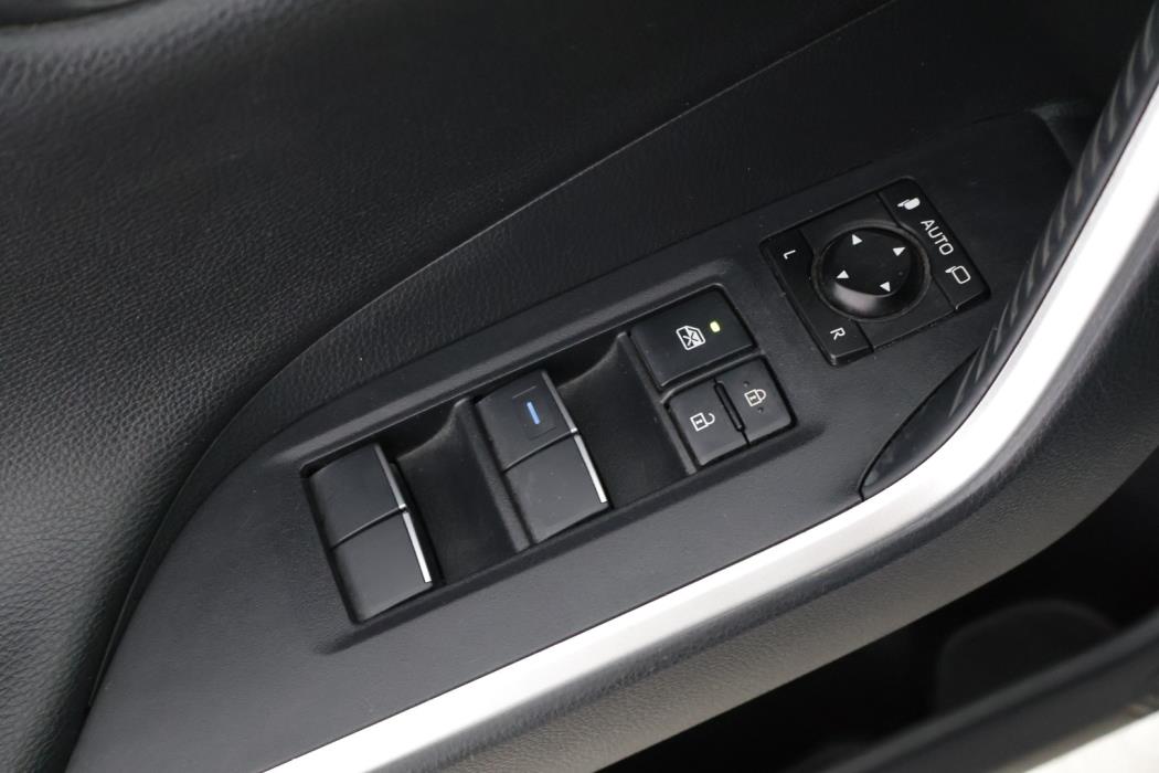 TOYOTA RAV4 2020