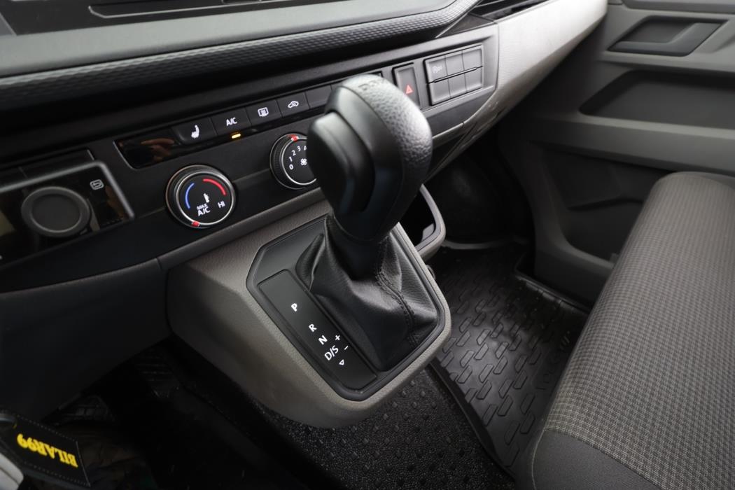 VOLKSWAGEN Transporter 2020