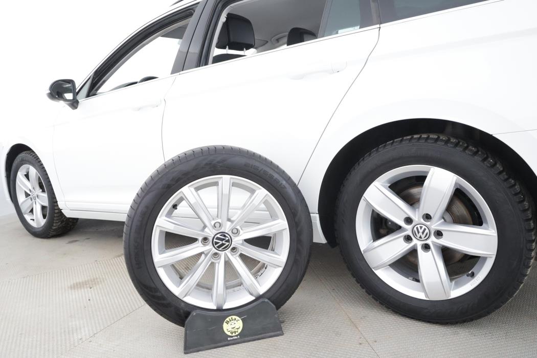 VOLKSWAGEN Passat 2022