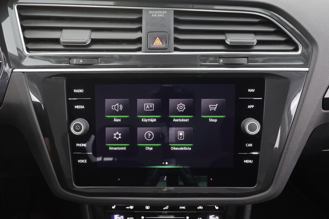 VOLKSWAGEN Tiguan 2022