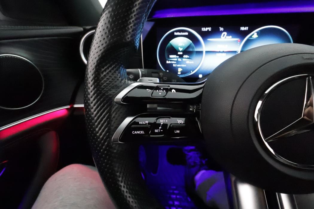 MERCEDES-BENZ E 2021