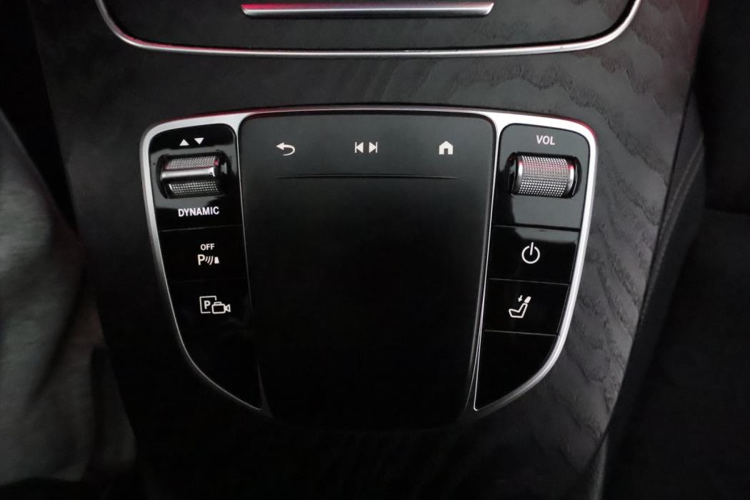 MERCEDES-BENZ E 2021