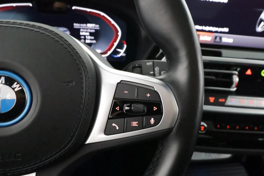 BMW IX3 2022