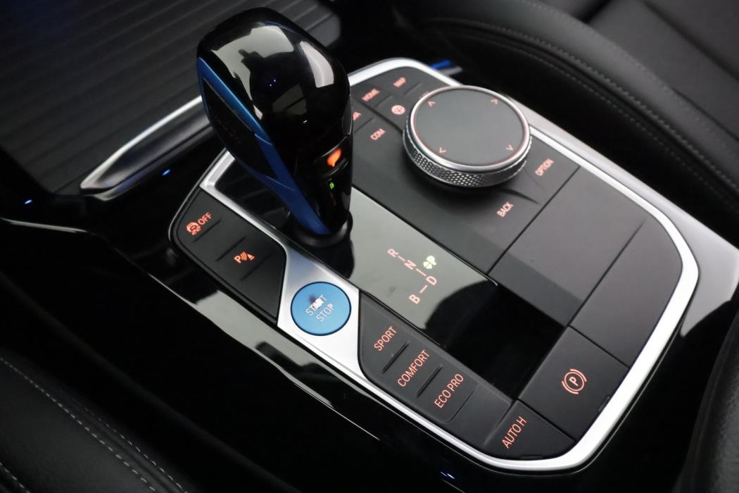 BMW IX3 2022