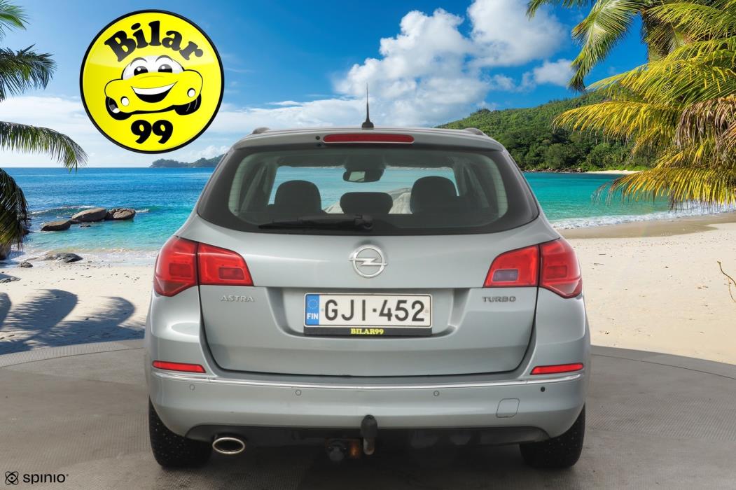 OPEL Astra 2011