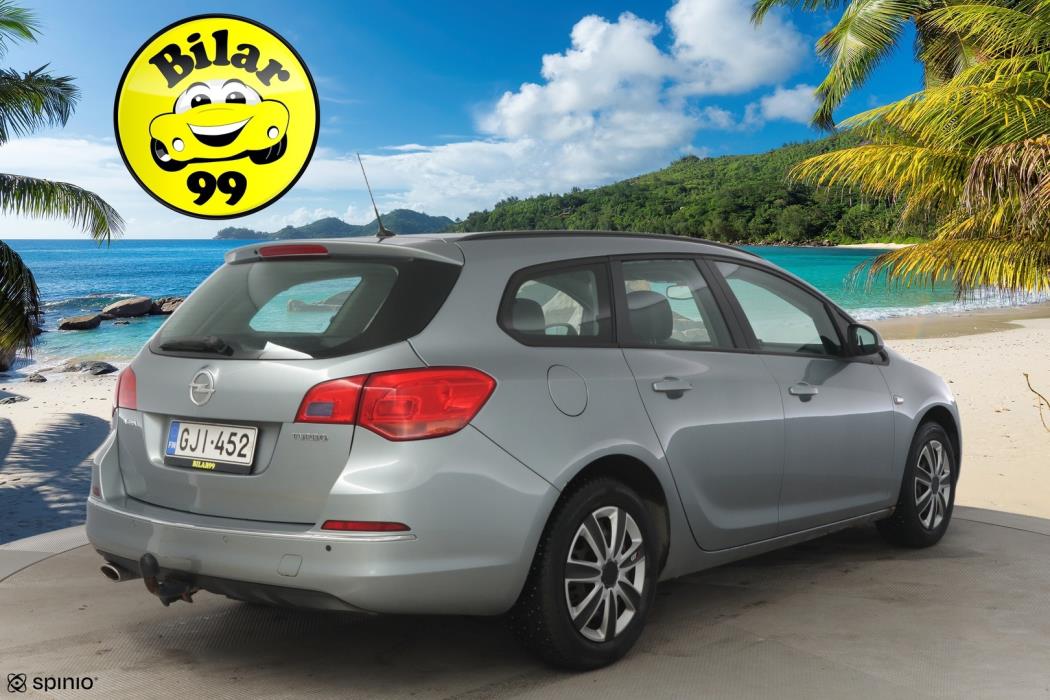 OPEL Astra 2011