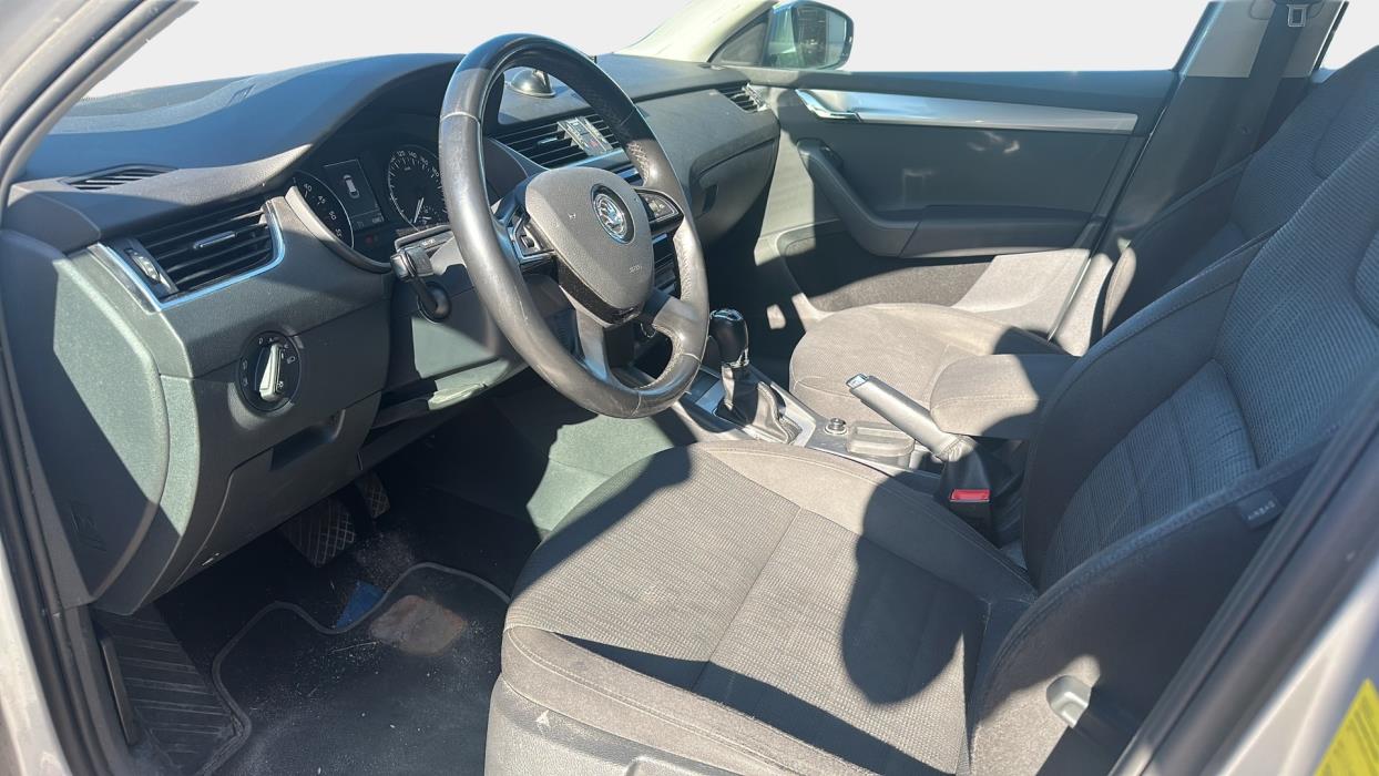 SKODA Octavia 2014