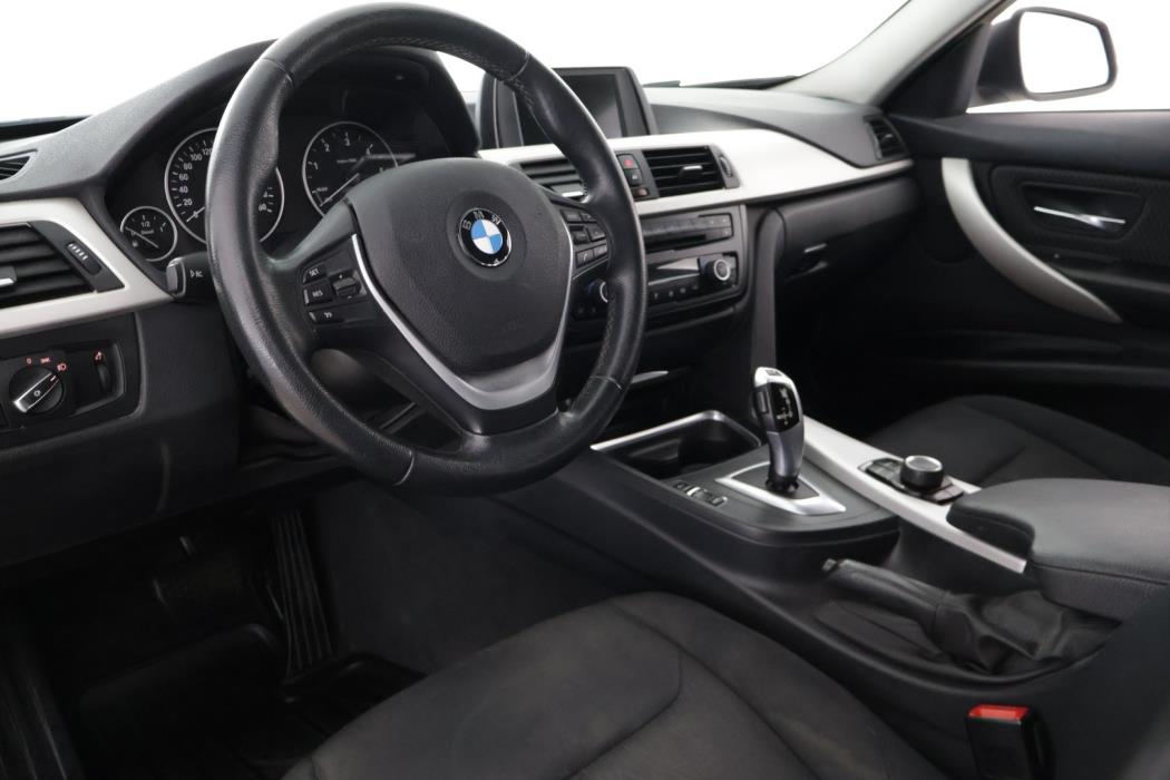 BMW 320 2014