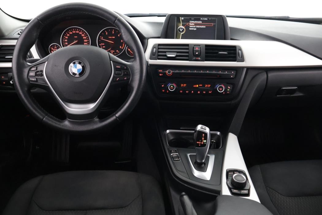 BMW 320 2014