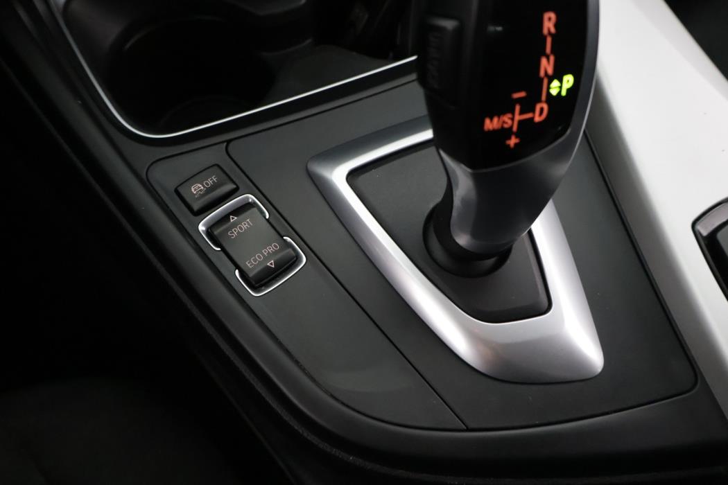 BMW 320 2014