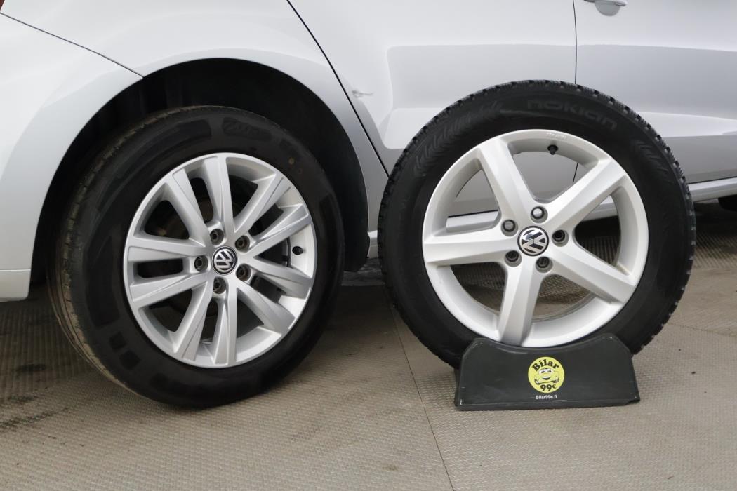 VOLKSWAGEN Polo 2014