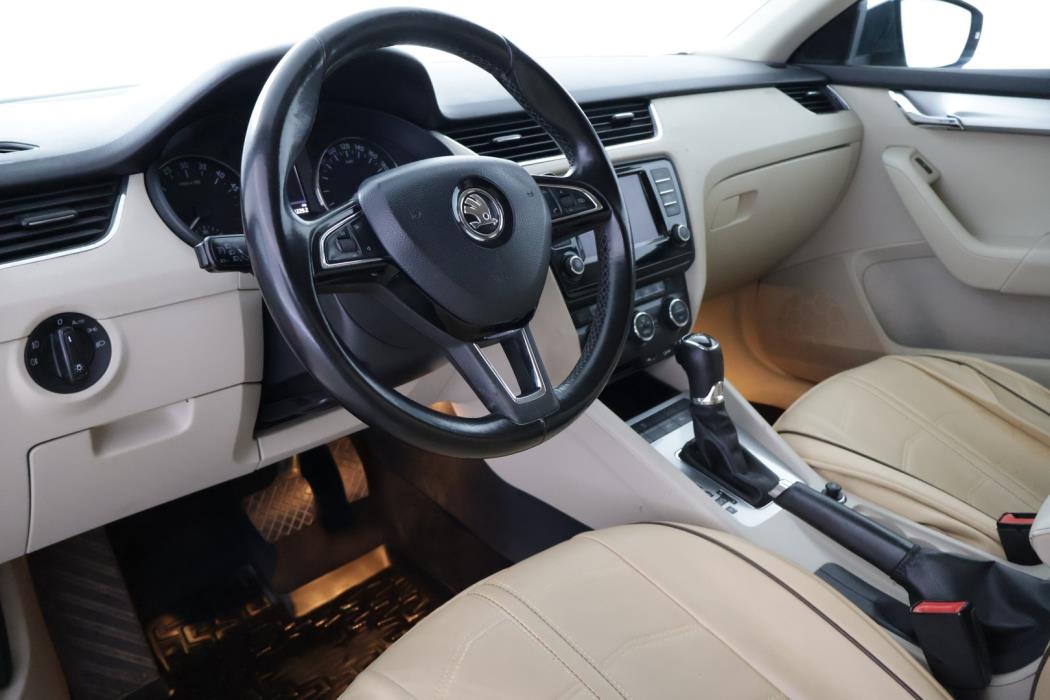 SKODA Octavia 2016