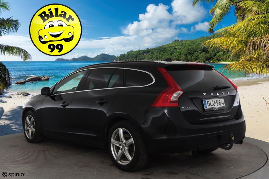 VOLVO V60 2016