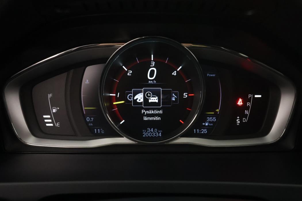 VOLVO V60 Cross Country 2016