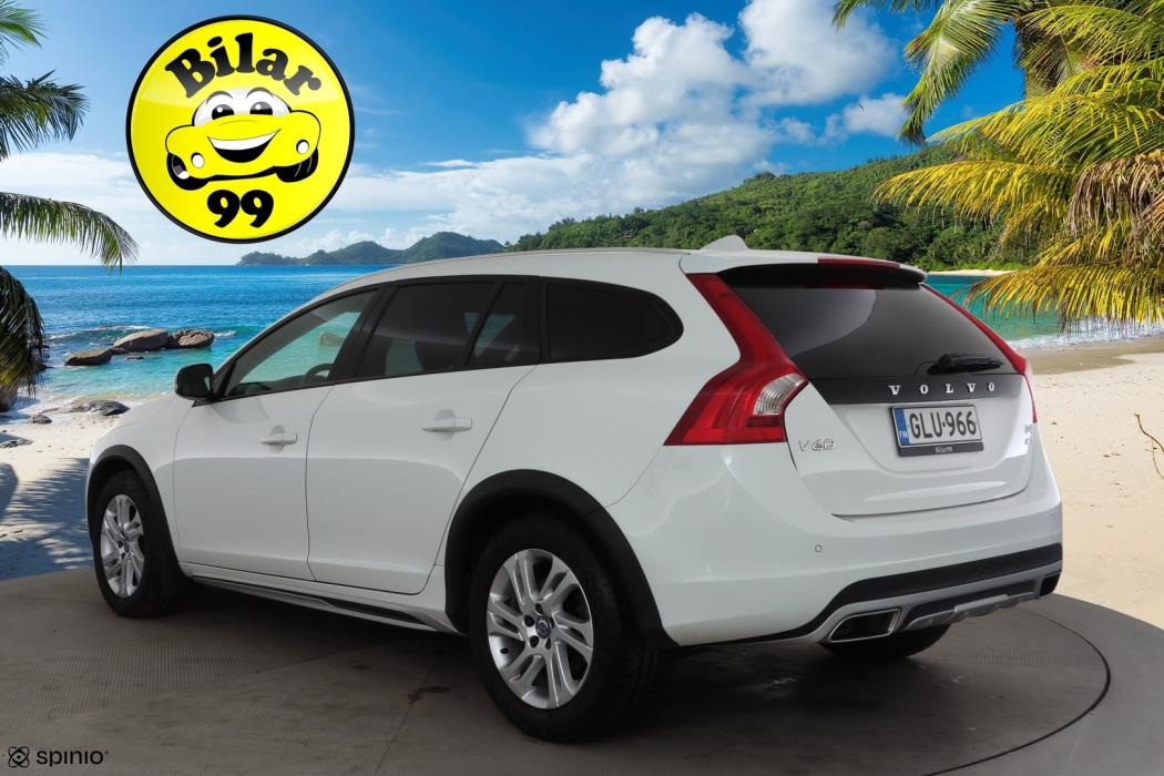 VOLVO V60 Cross Country 2016