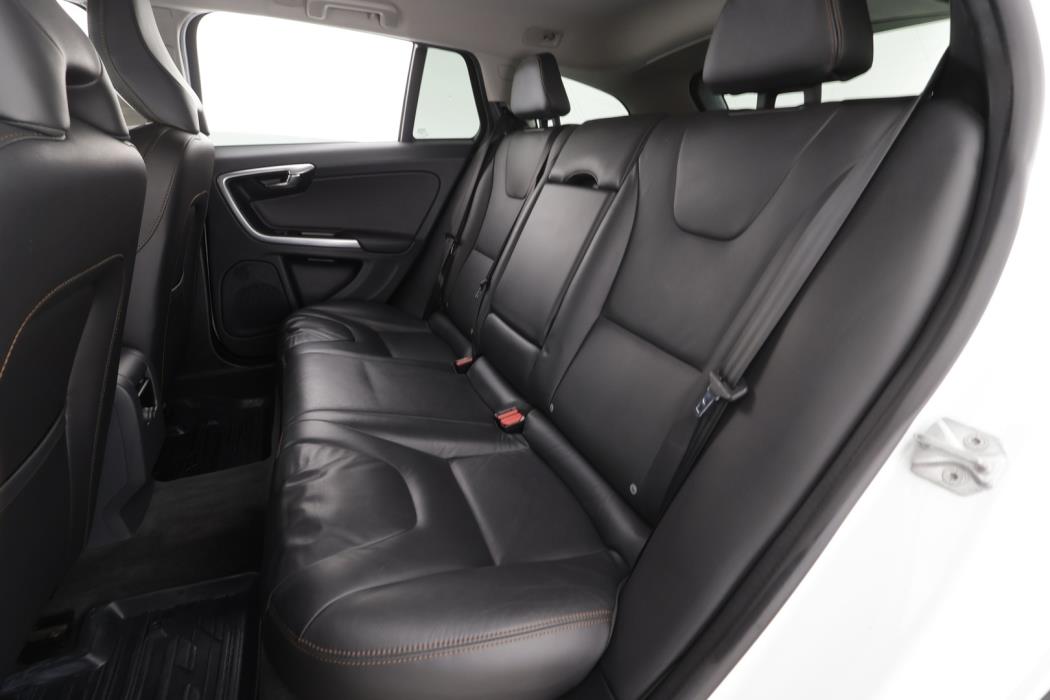 VOLVO V60 Cross Country 2016