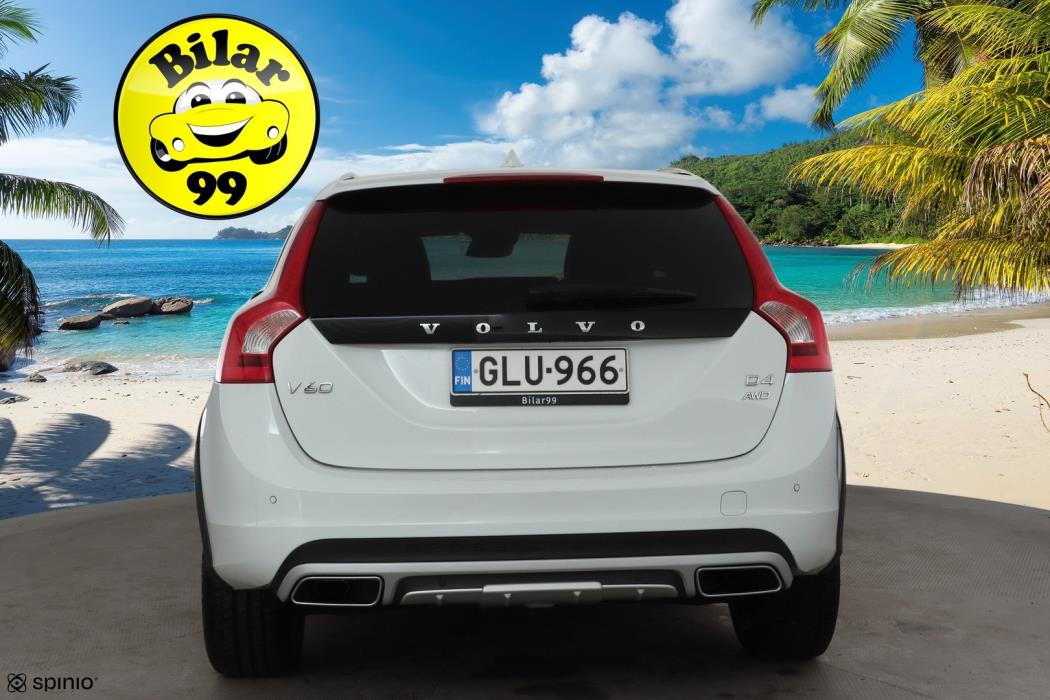 VOLVO V60 Cross Country 2016