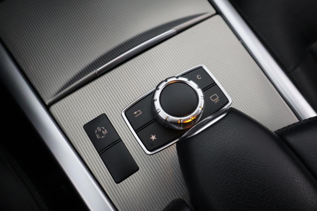 MERCEDES-BENZ E 2016