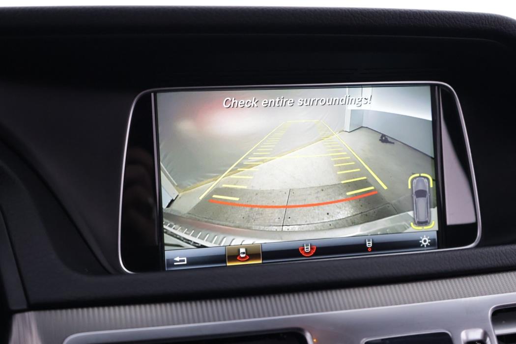 MERCEDES-BENZ E 2016