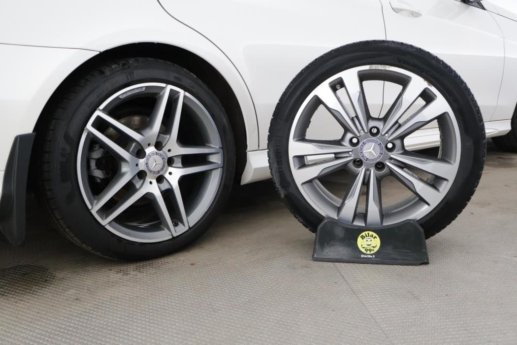 MERCEDES-BENZ E 2016