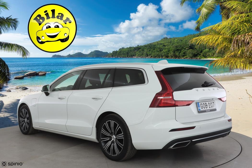 VOLVO V60 2021