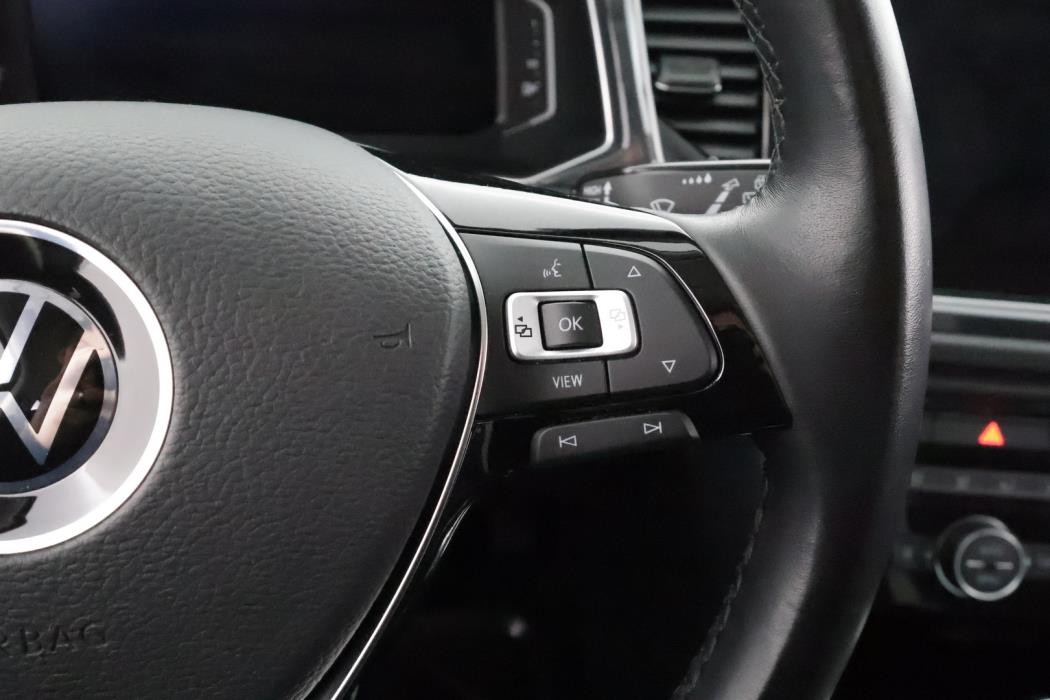 VOLKSWAGEN T-Roc 2021