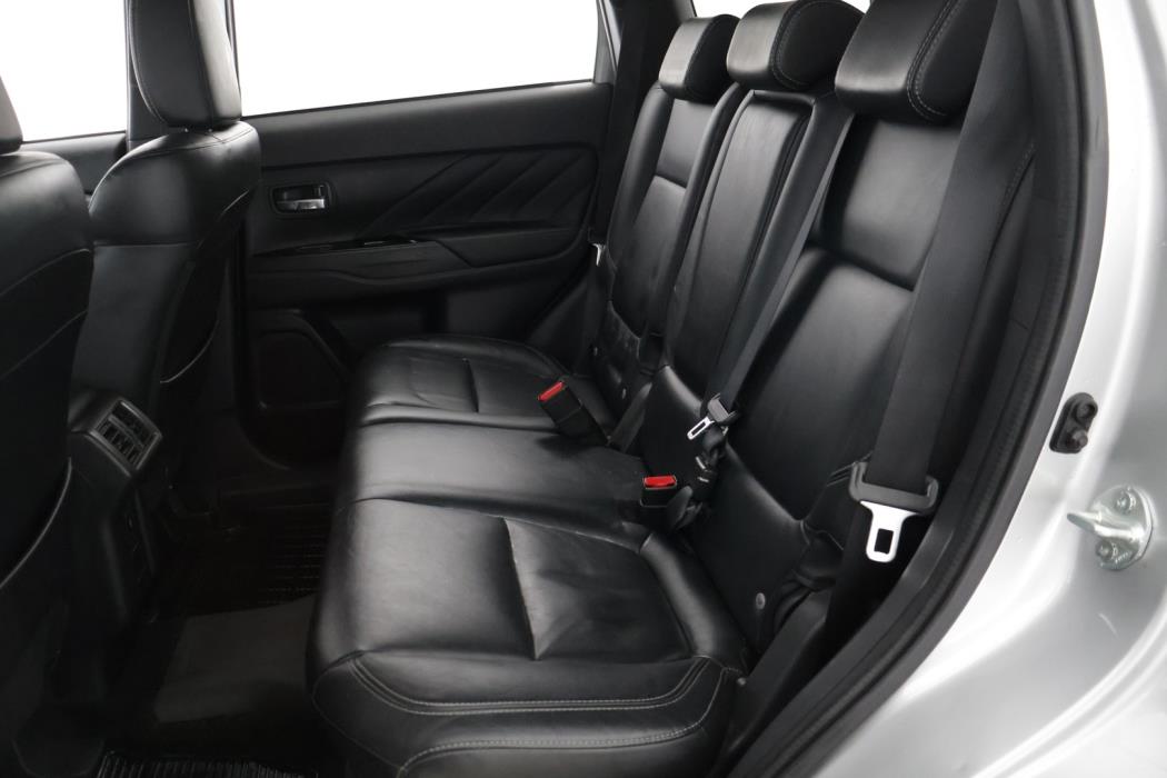 MITSUBISHI Outlander PHEV 2019