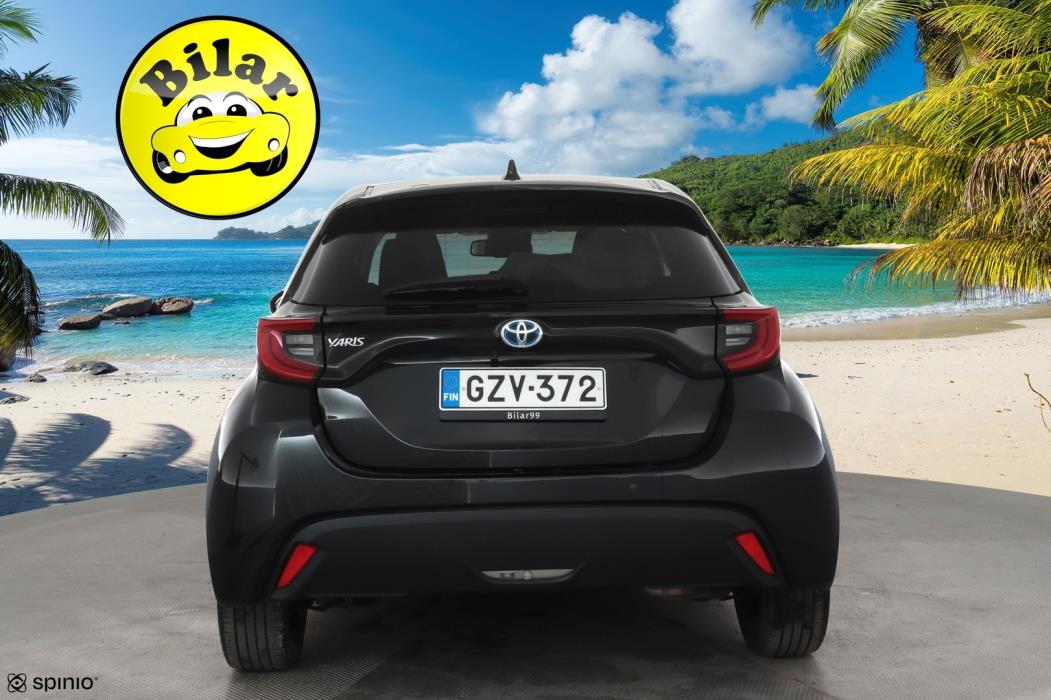 TOYOTA Yaris 2021
