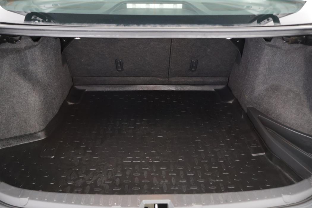 TOYOTA Corolla 2012