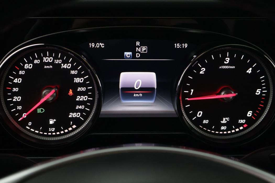 MERCEDES-BENZ E 2017
