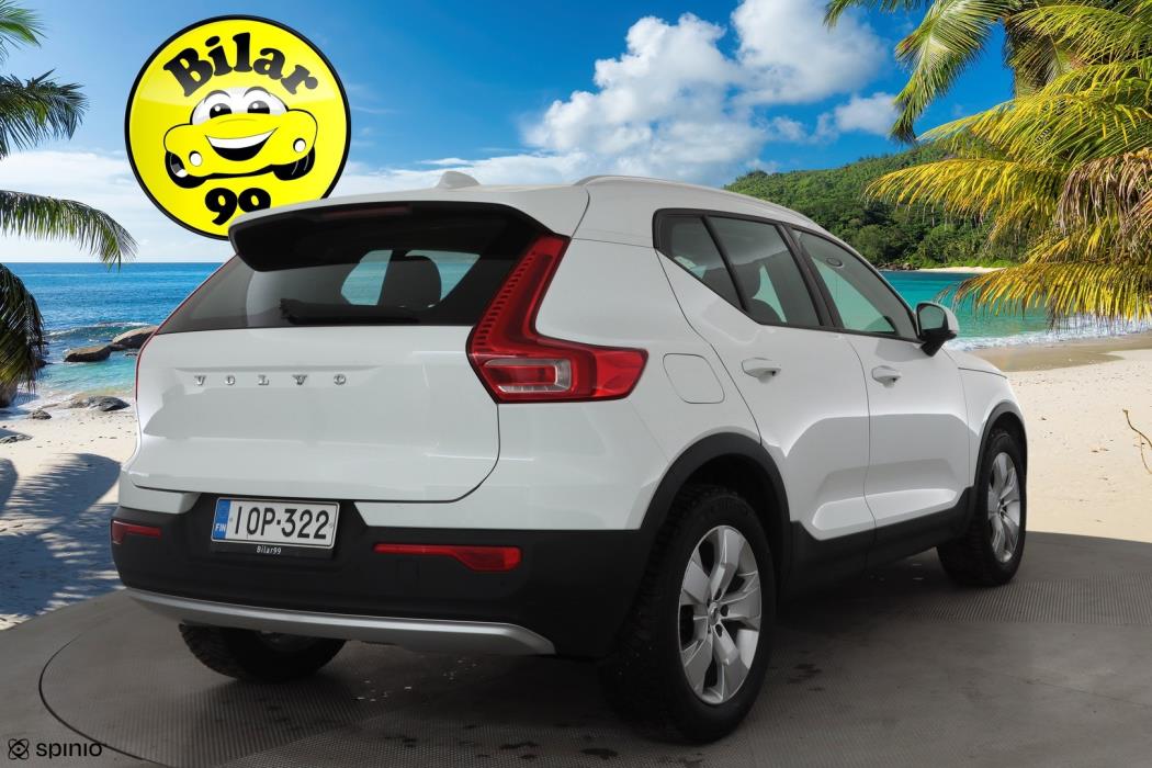 VOLVO XC40 2019