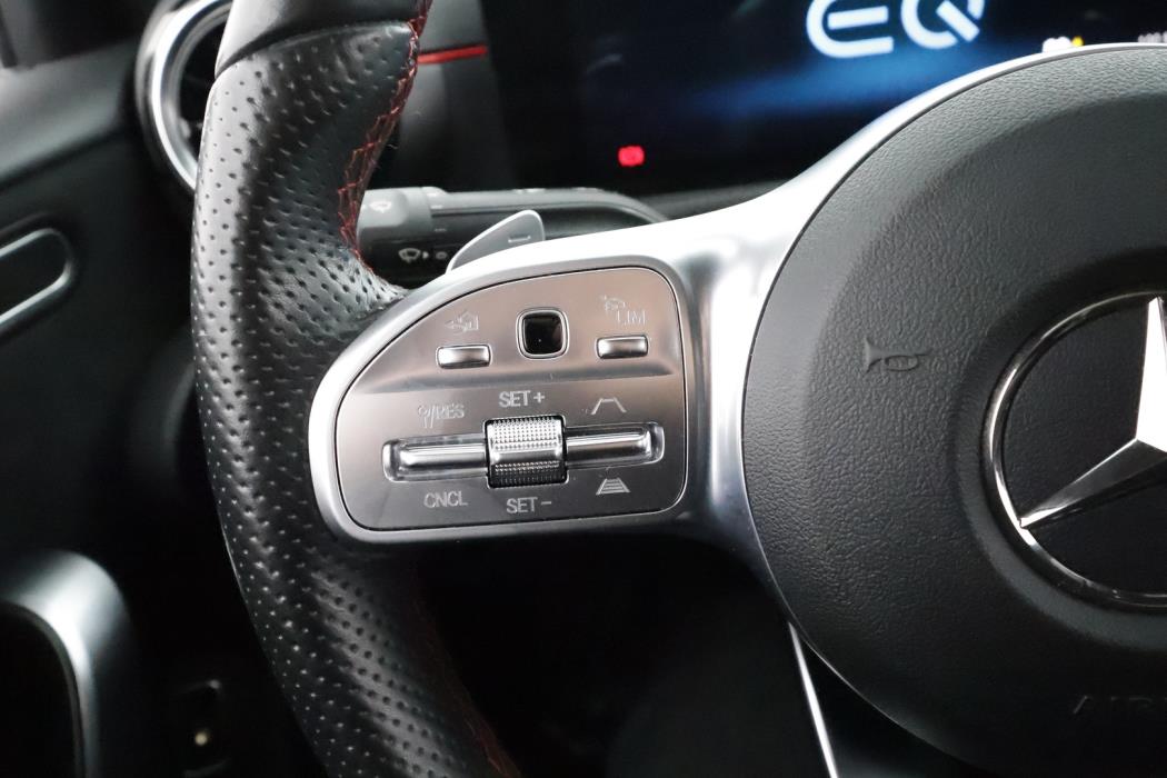 MERCEDES-BENZ A 2021