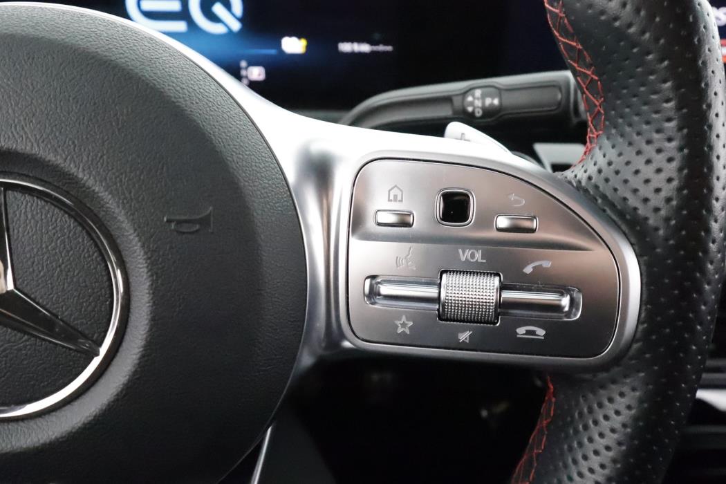 MERCEDES-BENZ A 2021