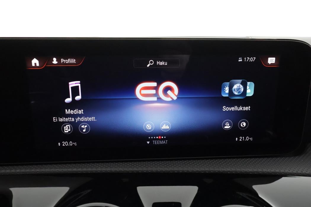 MERCEDES-BENZ A 2021