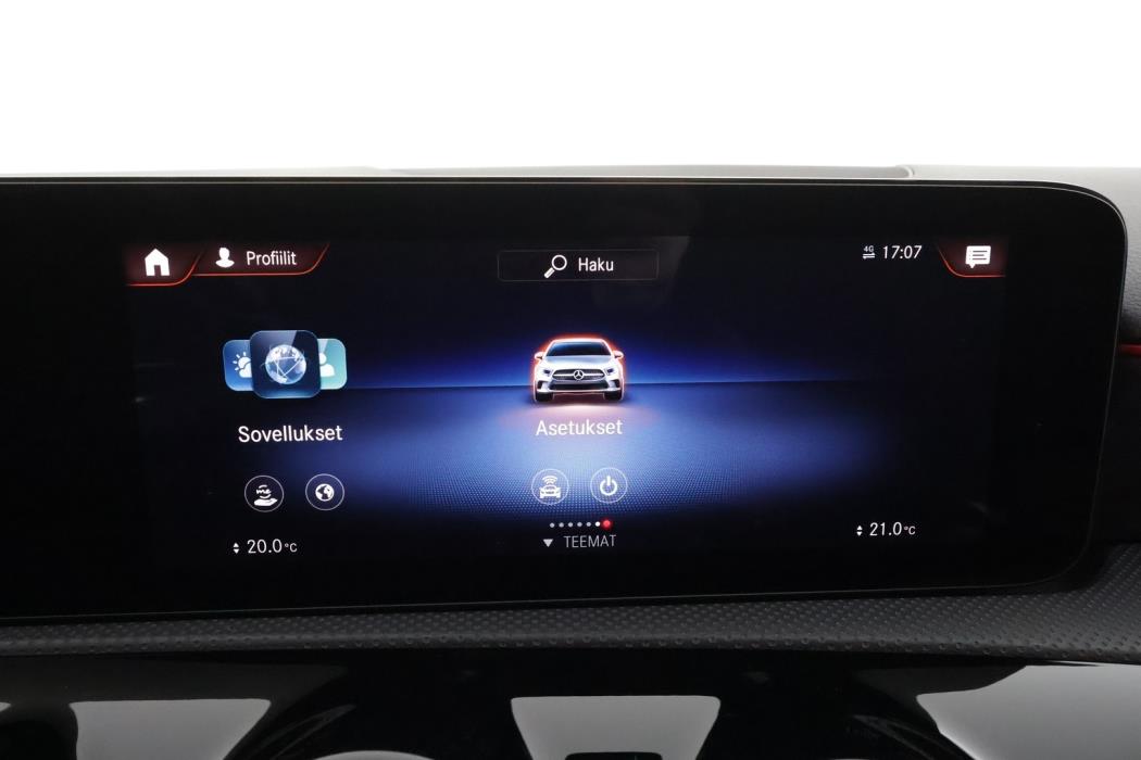 MERCEDES-BENZ A 2021