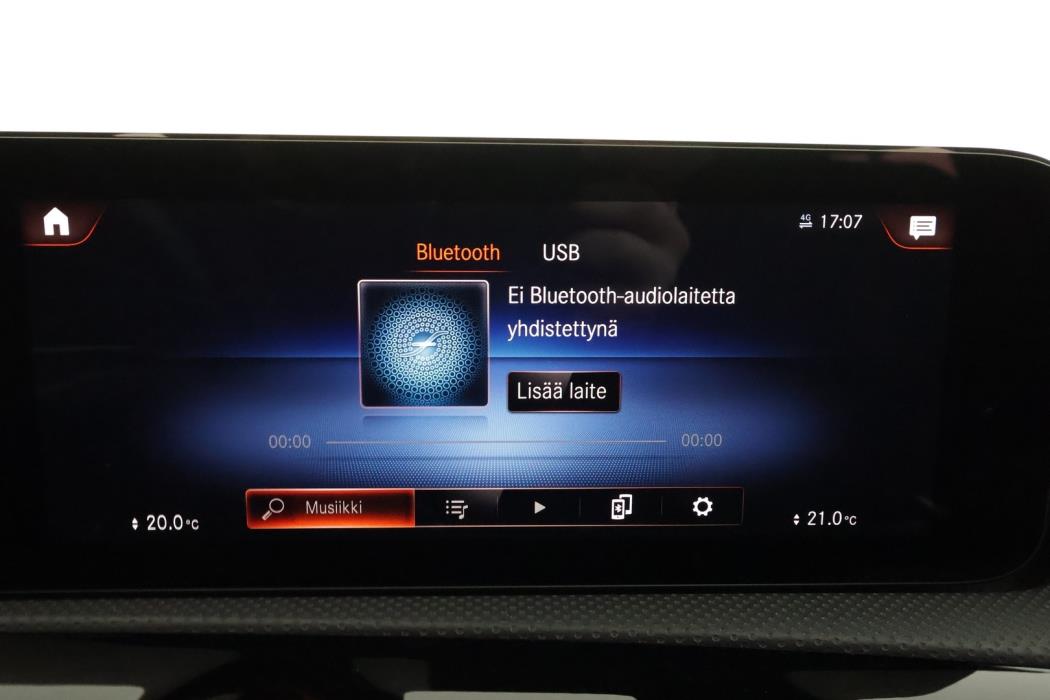 MERCEDES-BENZ A 2021