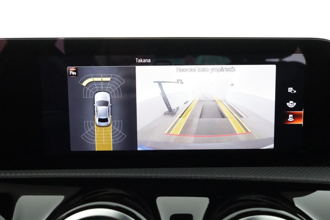 MERCEDES-BENZ A 2021