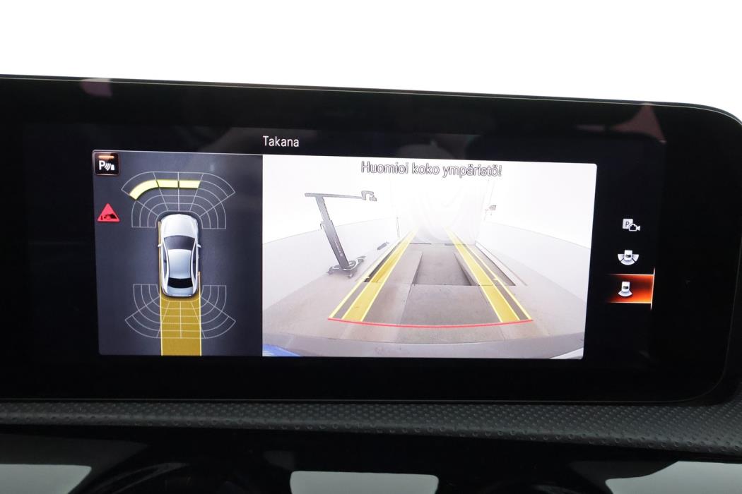 MERCEDES-BENZ A 2021