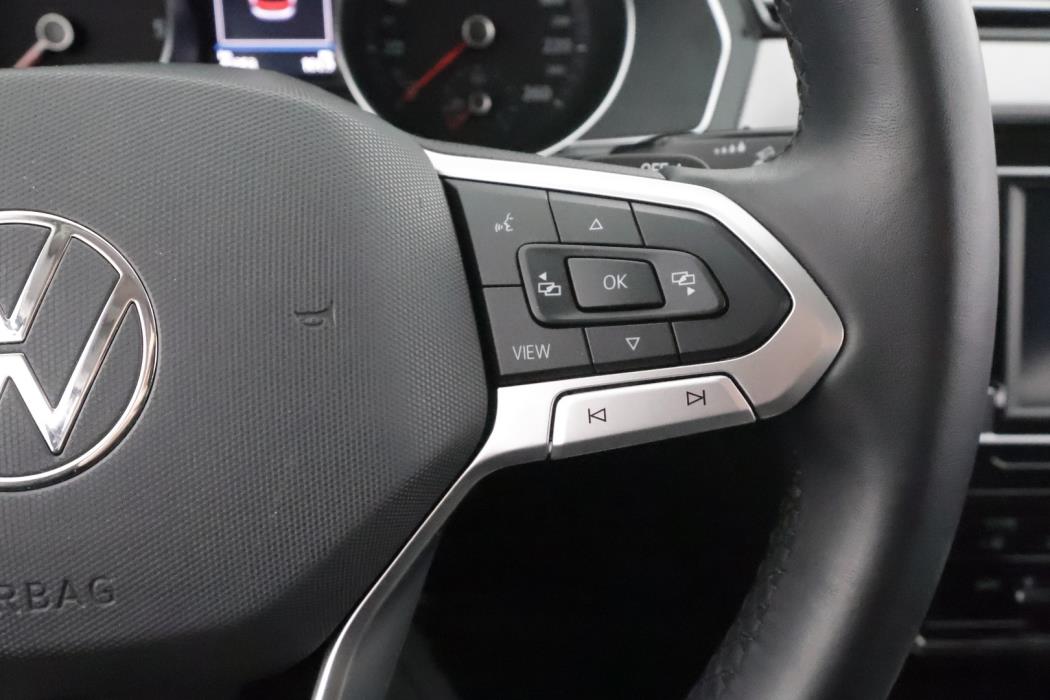 VOLKSWAGEN Passat 2021