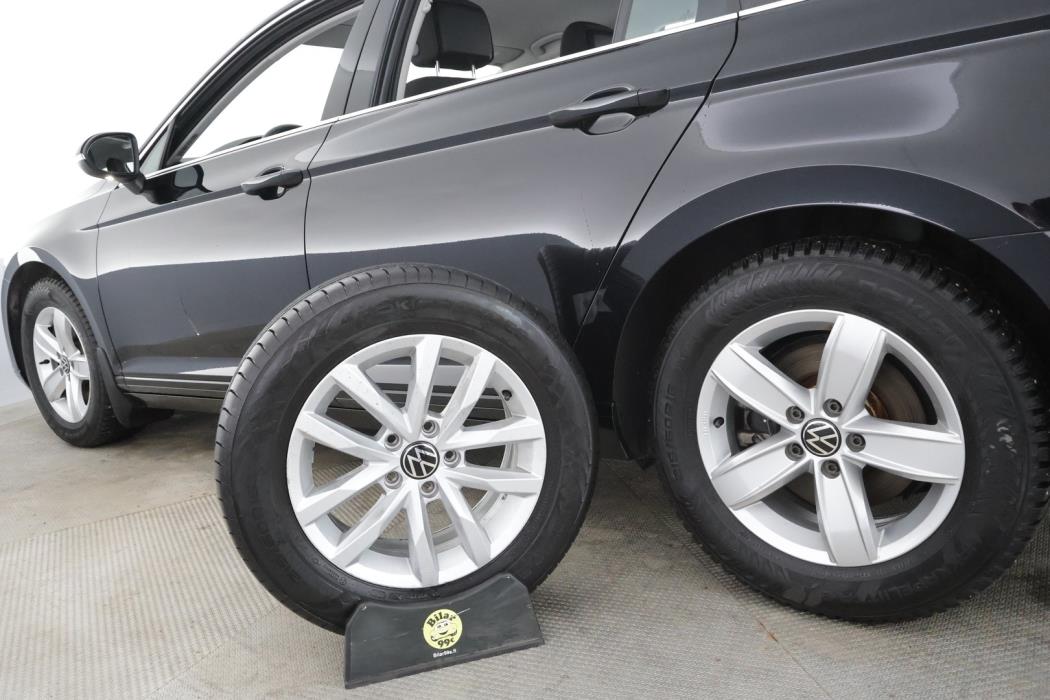 VOLKSWAGEN Passat 2021