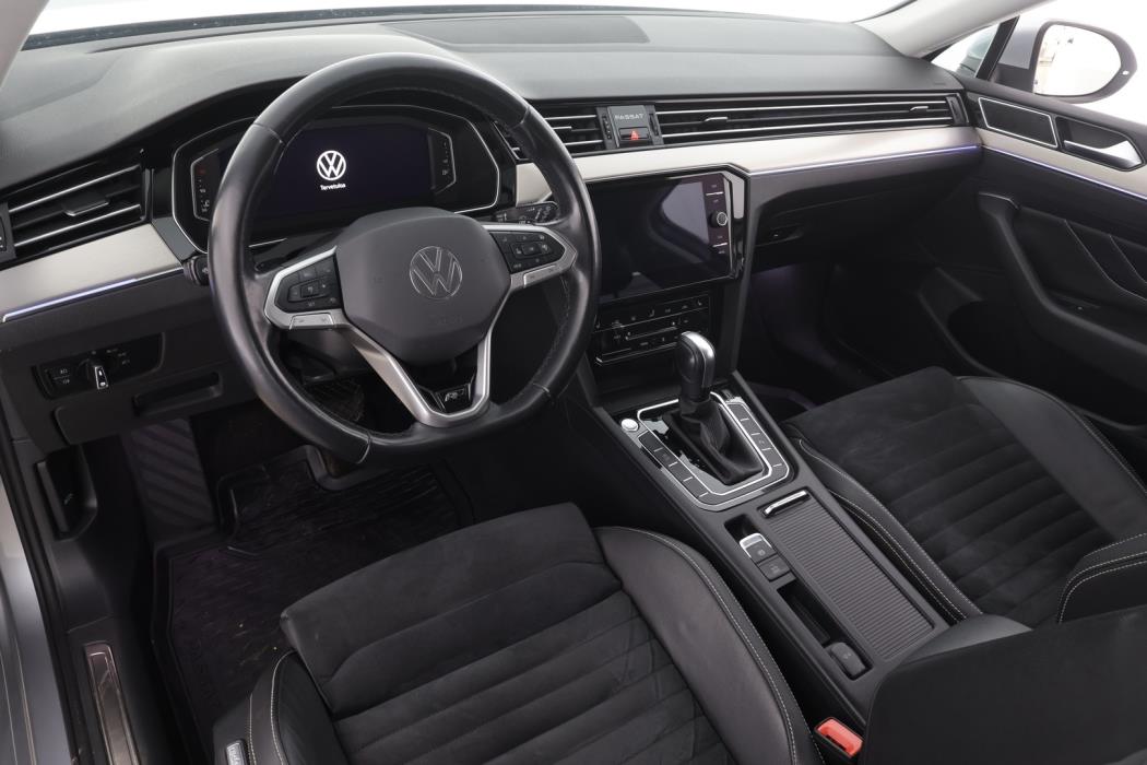VOLKSWAGEN Passat 2021