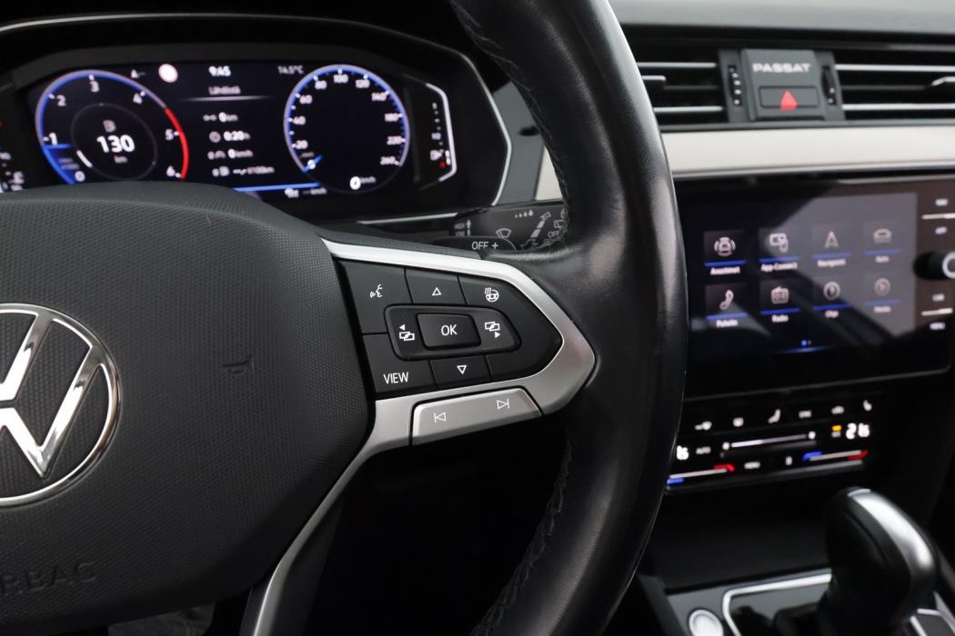 VOLKSWAGEN Passat 2021