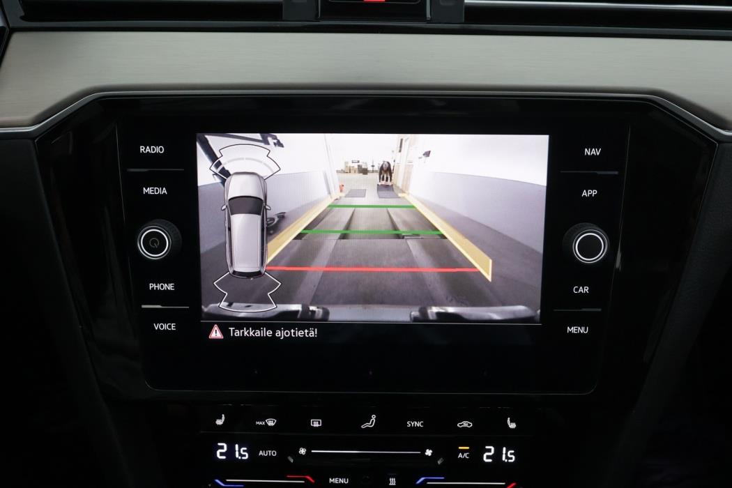 VOLKSWAGEN Passat 2021